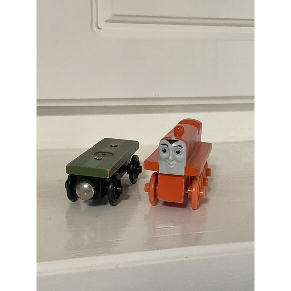 Thomas & Friends Terence Wooden Railway Train and Flatbed - Picture 4 of 5